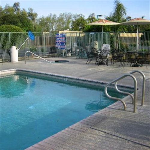 Edge Water Inn Reedley Esterno foto